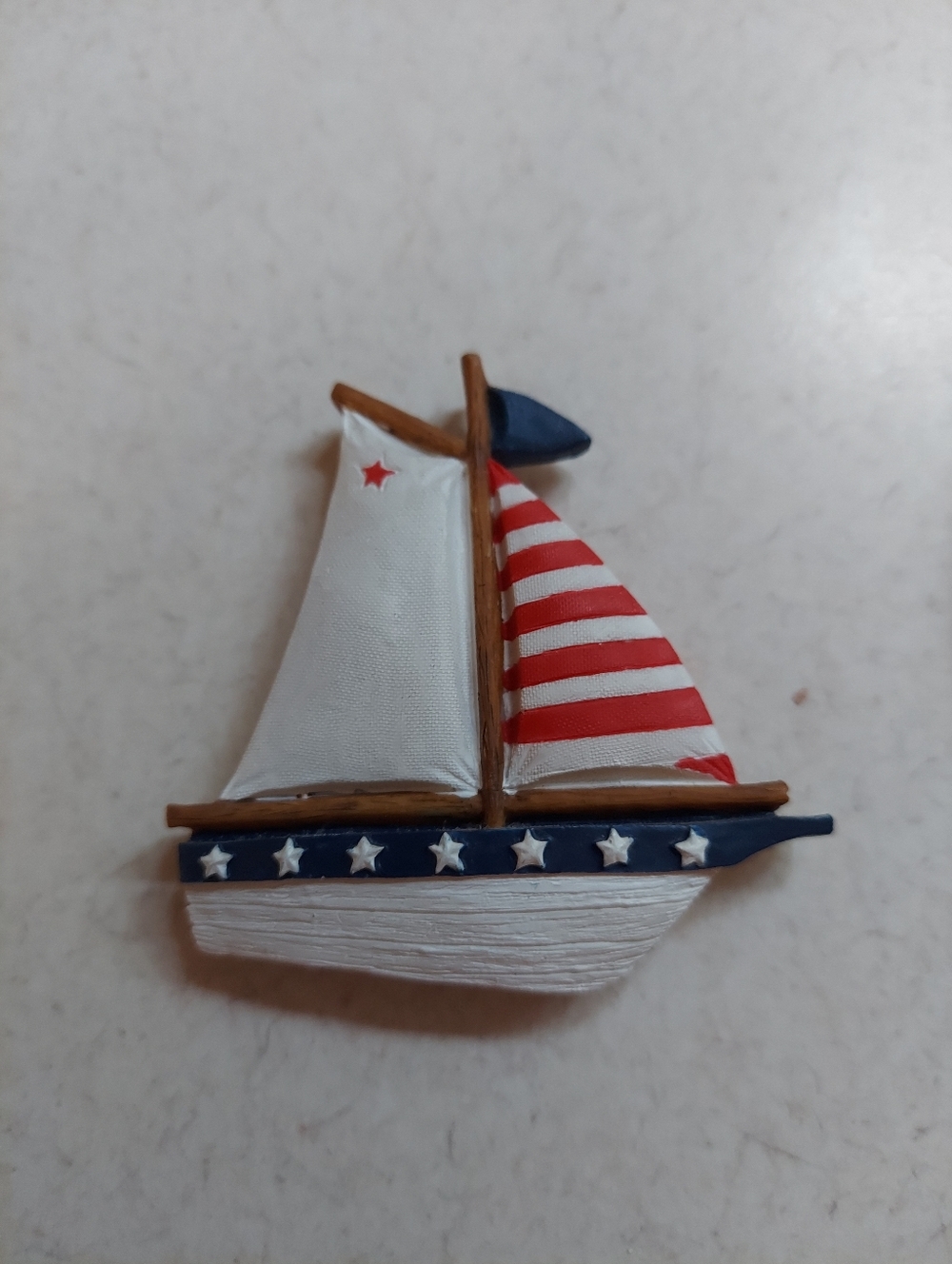 Nautical Sailboat refrigerator magnets - Set Of 2 - Blue, White & Red Vintage - Picture 6 of 10